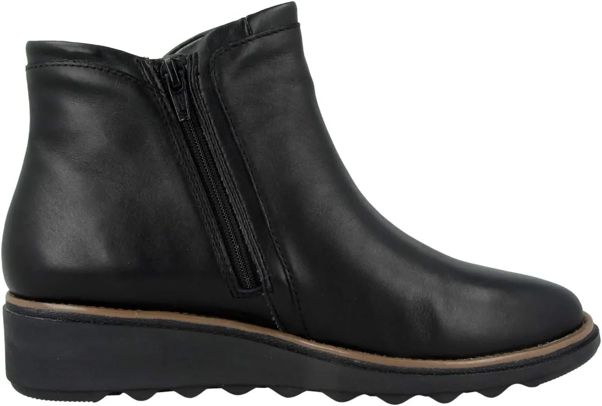 Clarks Girl's Sharon Heights Ankle Boot, 6 us