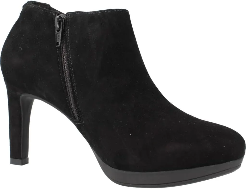 Clarks Women's Ambyr Hope Ankle Boot