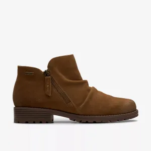 Clarks Women's Nissini Top WP Brown Suede 26180475