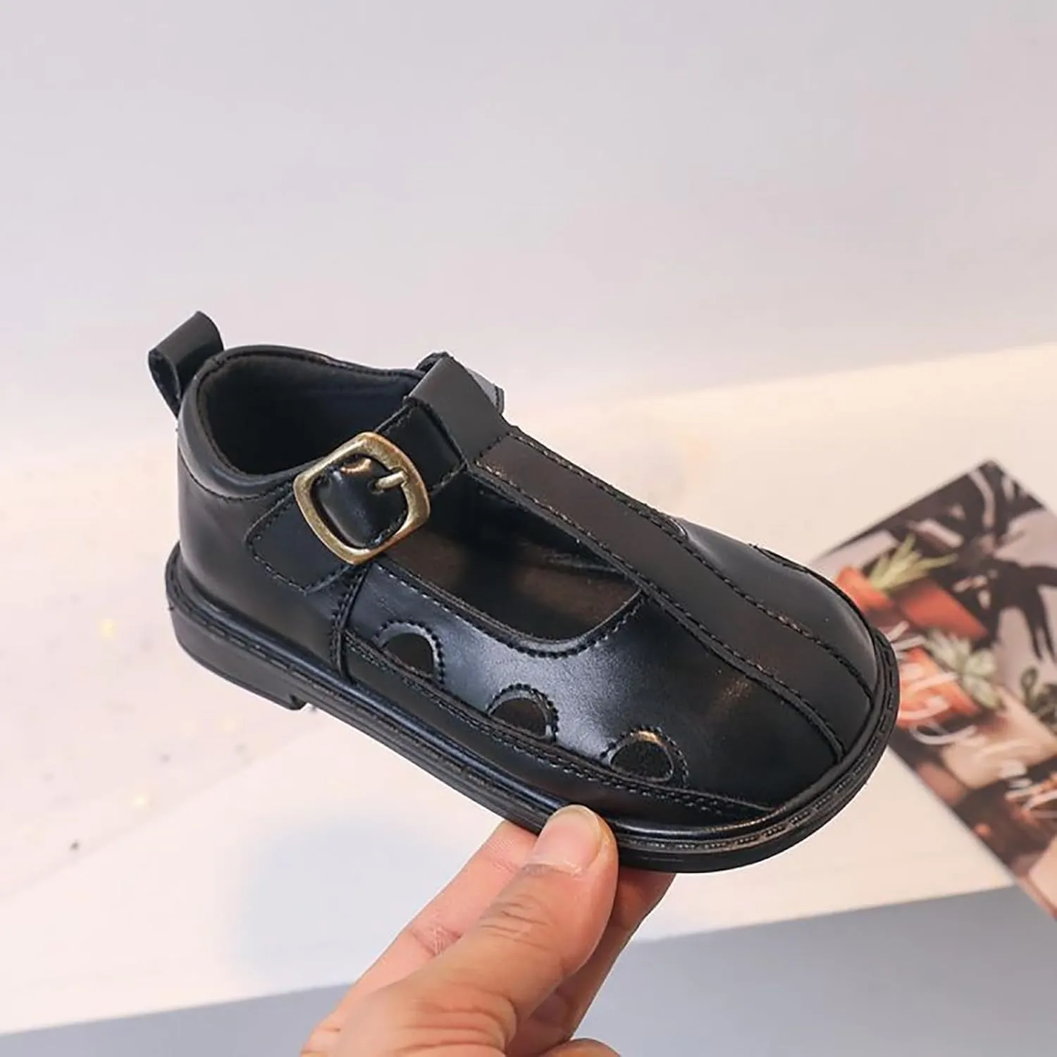 Girls Closed Toe Hollow Sandals Gentlemen's Sandals Lady's Shoes Hollowed Out Shoes Girls Flip Flop