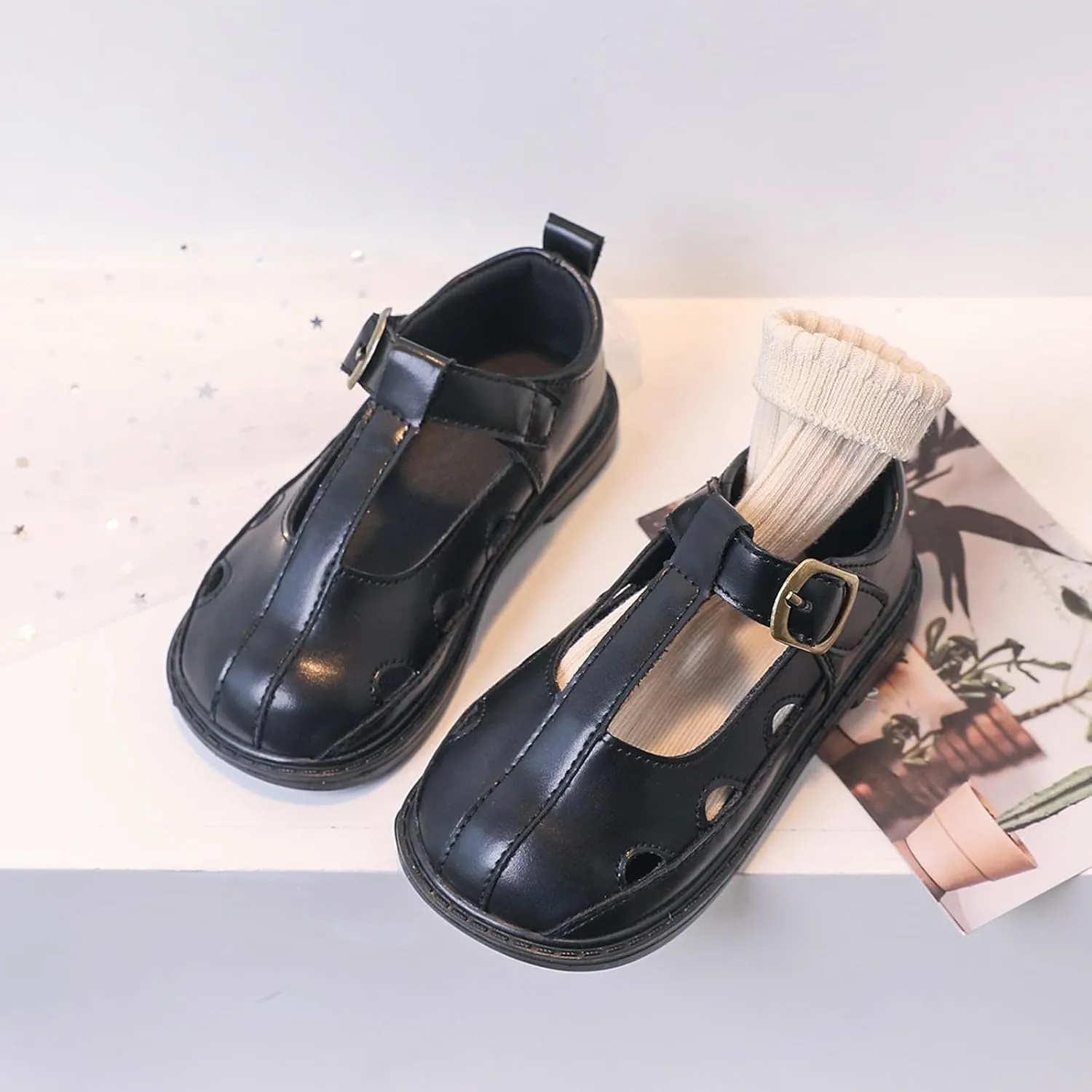 Girls Closed Toe Hollow Sandals Gentlemen's Sandals Lady's Shoes Hollowed Out Shoes Girls Flip Flop