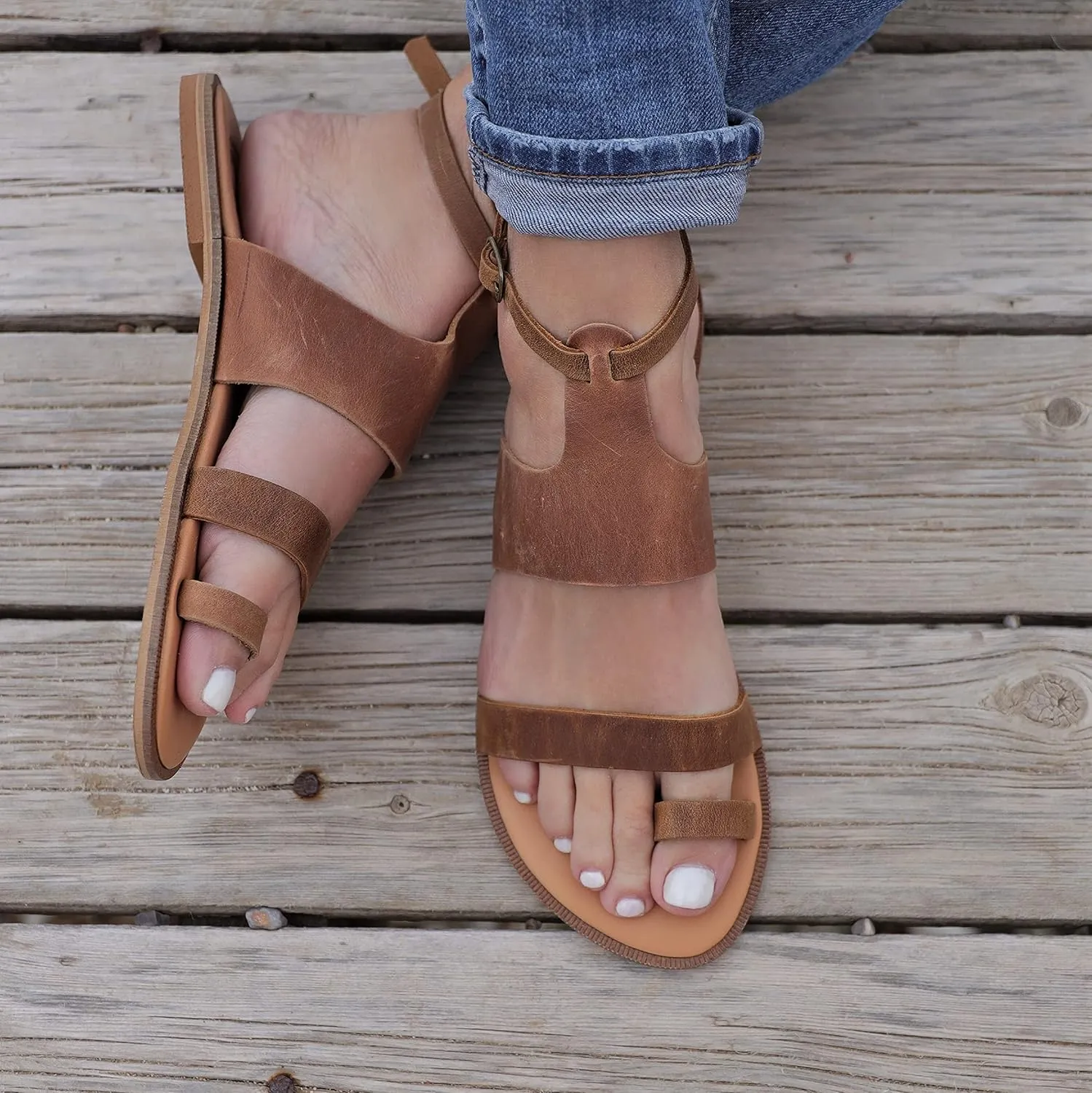 Women Gladiator Sandals Summer Toe Ring Shoes Sandals with ankle buckle, Distressed Waxed Leather (8, Black)