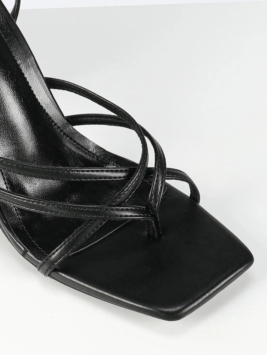 Women’s Black Lace-Up Strappy High-Heeled Sandals – Crisscross Square-Toe Gladiator Style with Thick Heel for Parties & Nightclubs (Sizes 6–10.5)